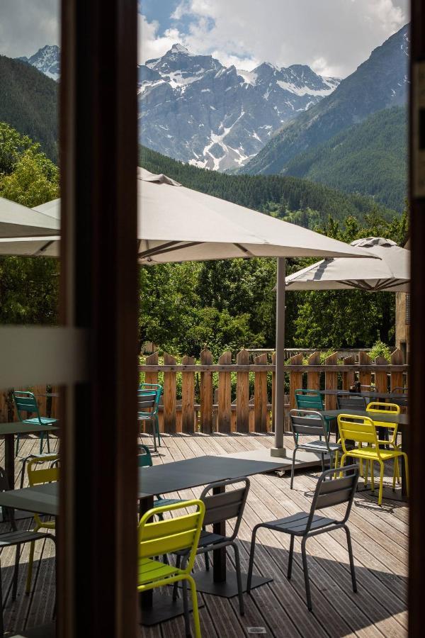 Hotel Restaurant Le Monetier Exterior photo