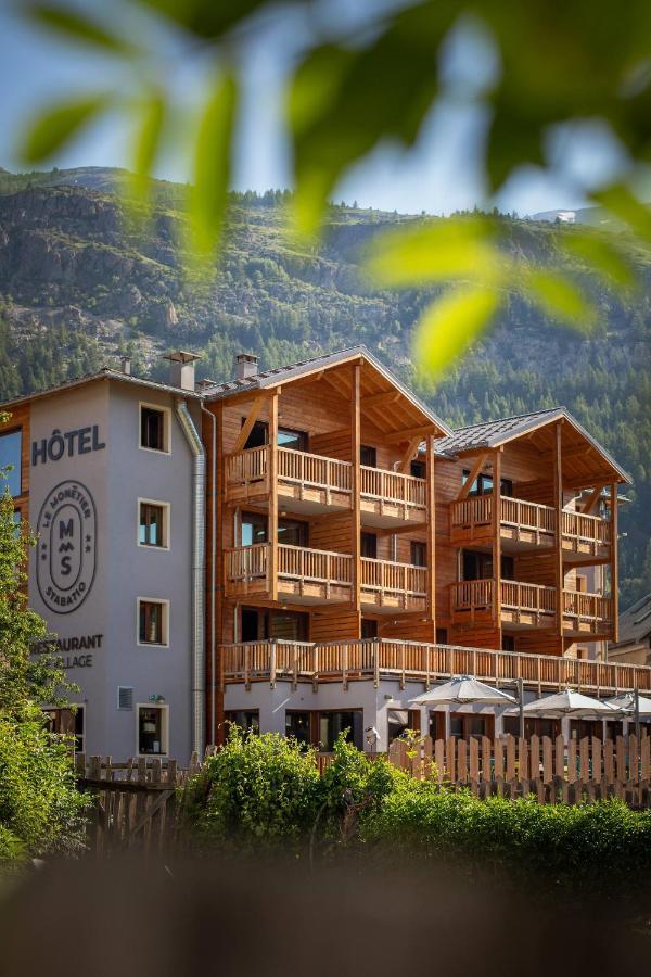 Hotel Restaurant Le Monetier Exterior photo