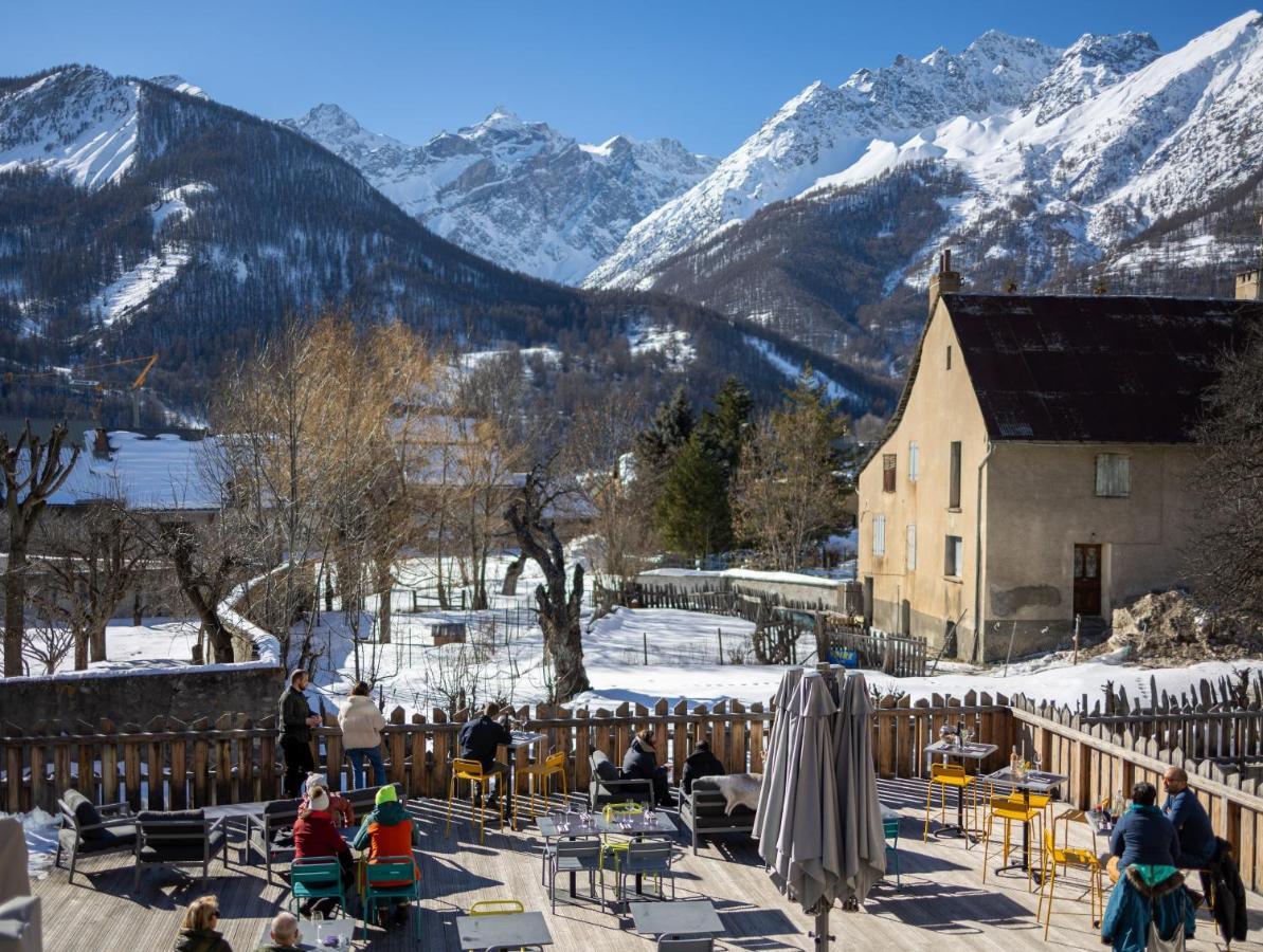 Hotel Restaurant Le Monetier Exterior photo